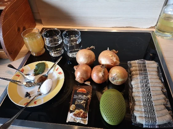 Zutaten für Saure Zipfel