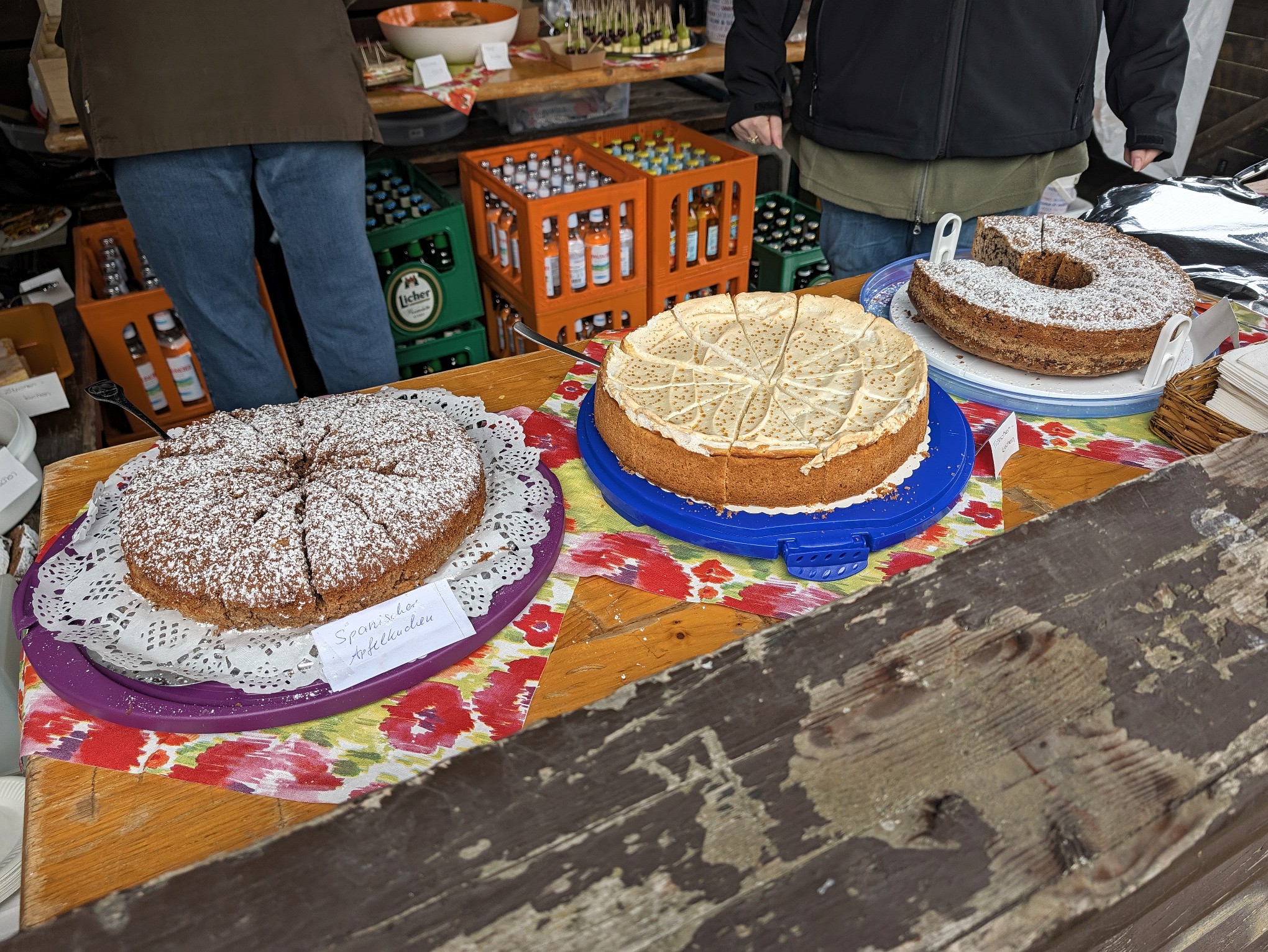 Die Kuchen stehen bereit.